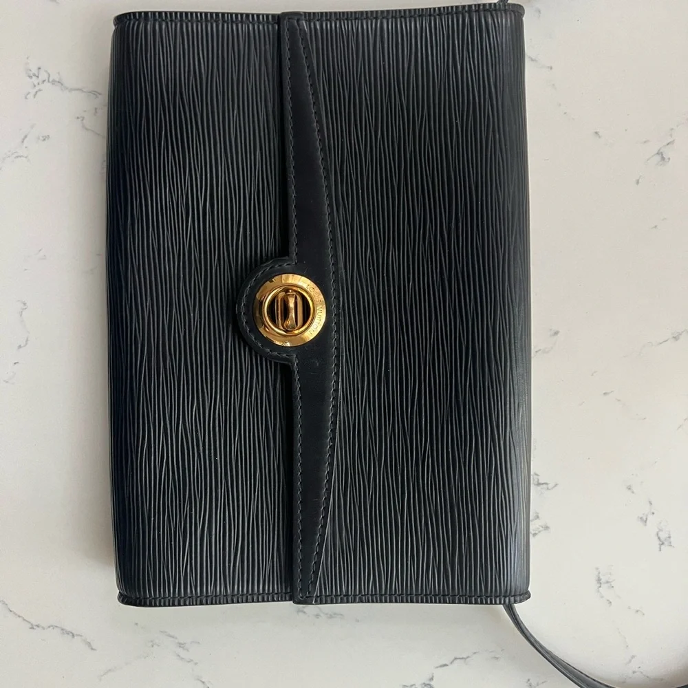 Louis Vuitton vintage Black Women's shoulder bag - Picture 2 of 8